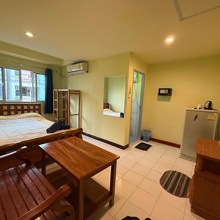Bambus Motel Jomtien Beach Exteriör bild